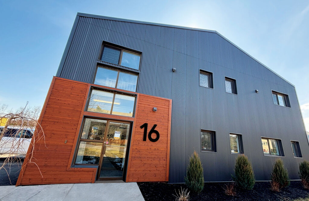 16-macCarville-front